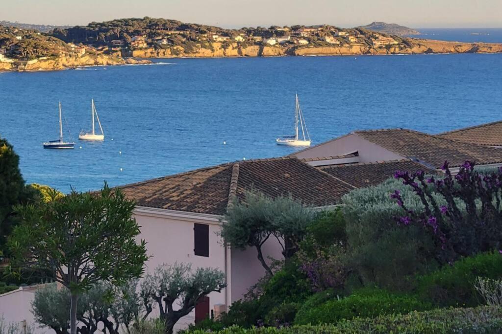 בנדול T2 Vue Mer Dans Residence Calme / T2 Sea View In A Quiet Residence מראה חיצוני תמונה